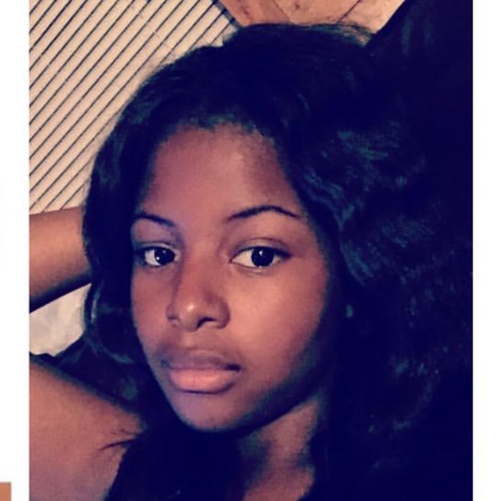 Meet your Posher, Shariya